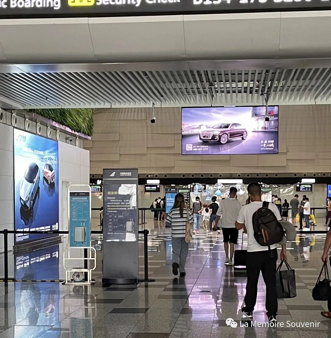 高空咖啡馆_深圳高空咖啡厅网红打卡_深圳高空咖啡厅自拍拍照