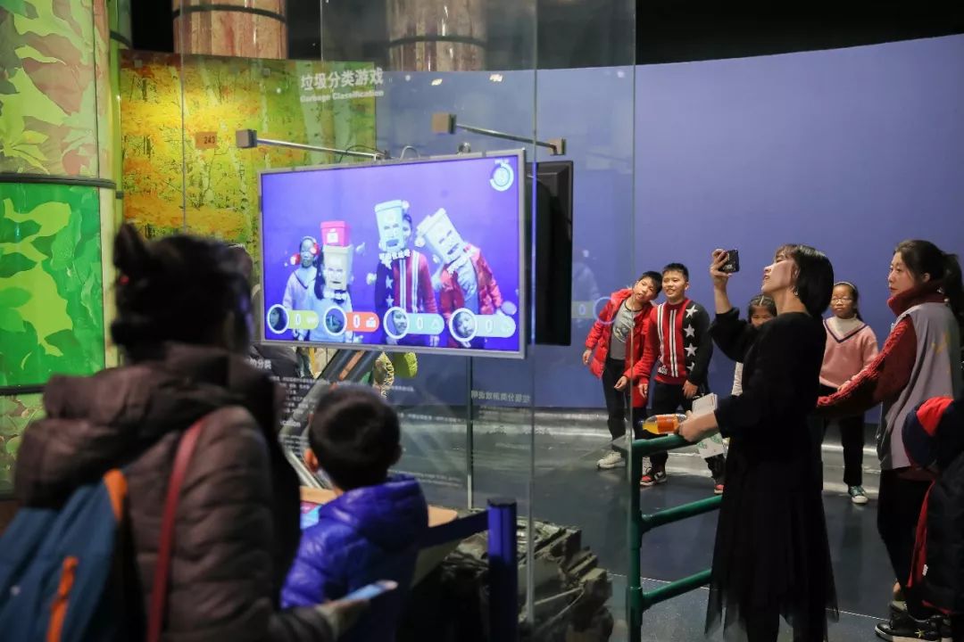 中信国际广场美食西安_中信广场餐饮_西安中信大厦楼顶餐厅