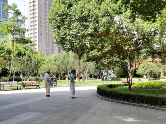 西安中信大厦楼顶餐厅_中信国际广场美食西安_中信广场餐饮