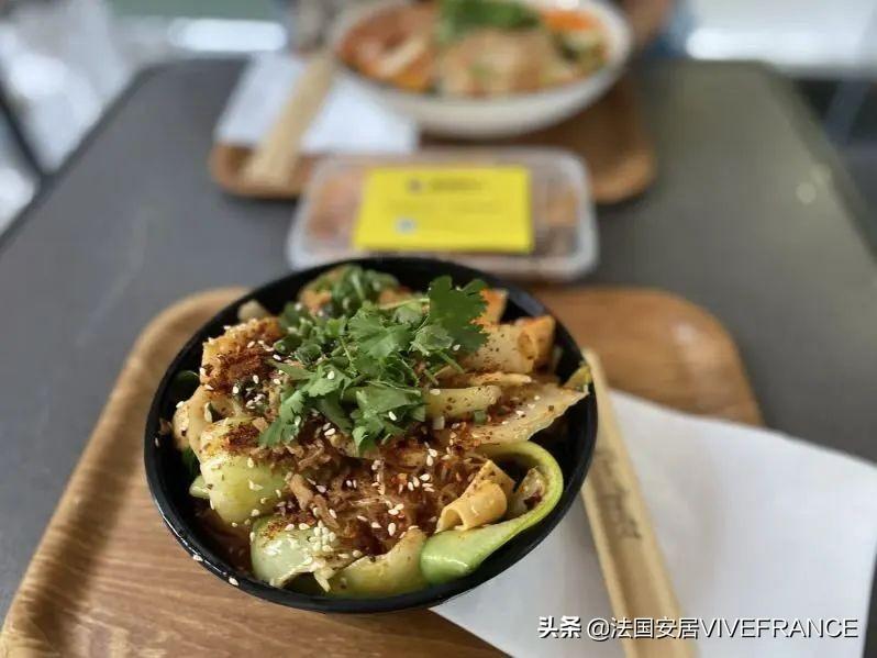 附近美食推荐港式麻辣烫_巷口麻辣烫_附近有麻辣烫