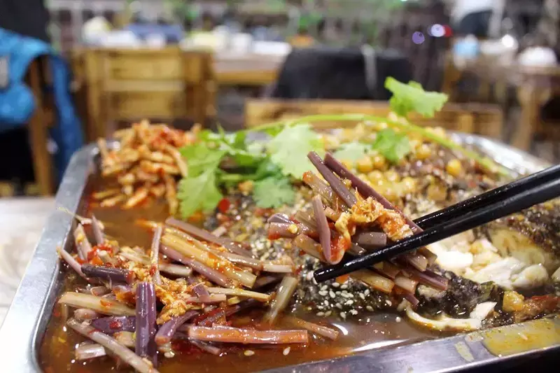 美食正恒国际广场_广场恒美食国际饭店电话_恒美购物中心地址