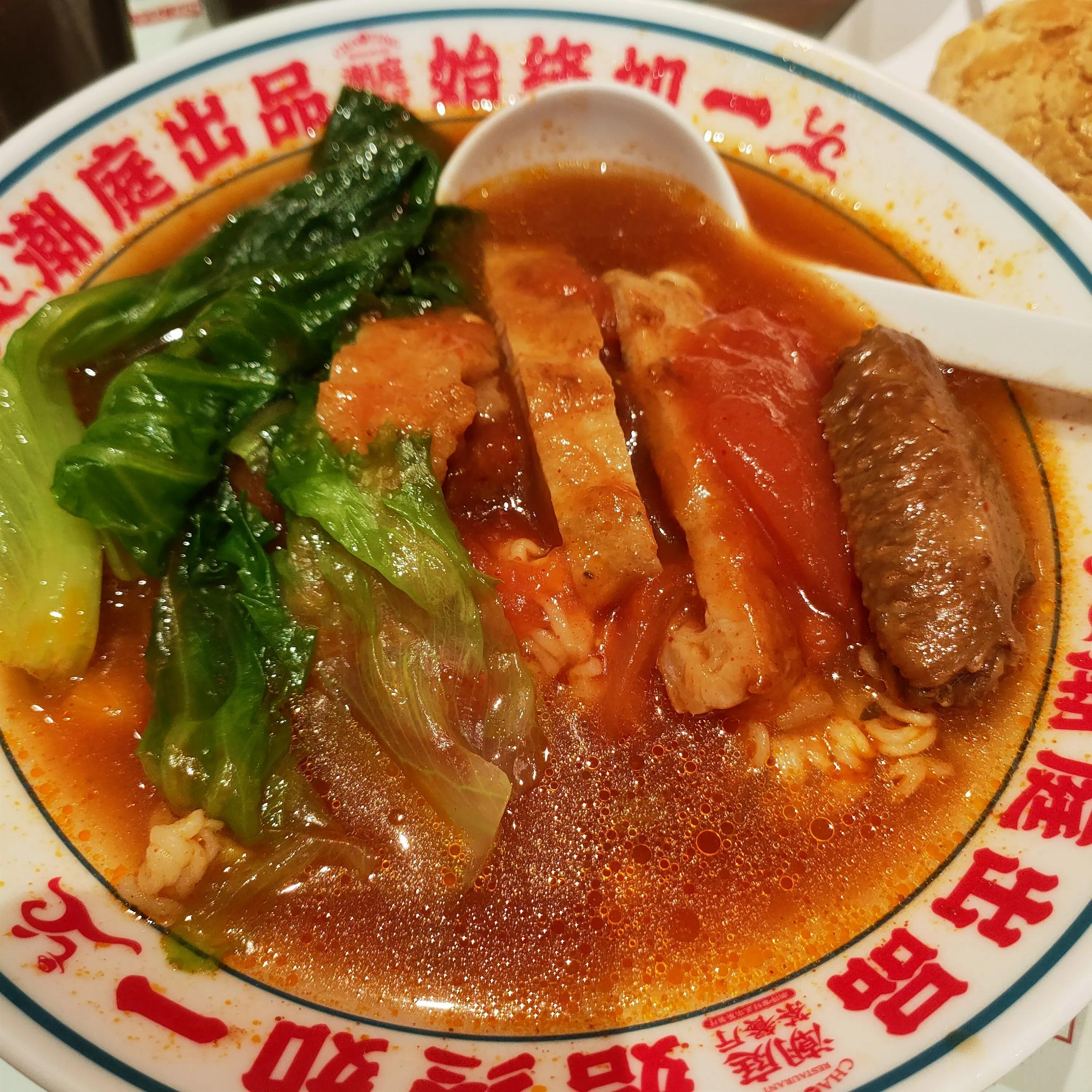 港式早餐火腿蛋_港式茶餐厅蛋包火腿的做法_火腿蛋堡