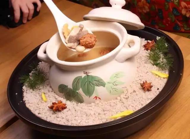 香港茶餐厅投资_香港茶餐厅加盟_香港开茶餐厅赚钱吗